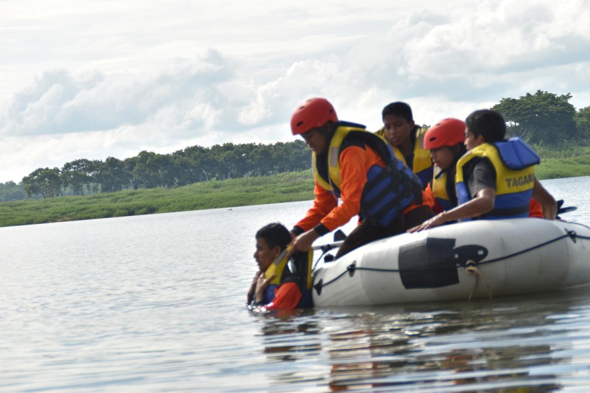 PRAMUKA D.U (Daarul Ukhuwwah) menjadi Brigade Penolong
