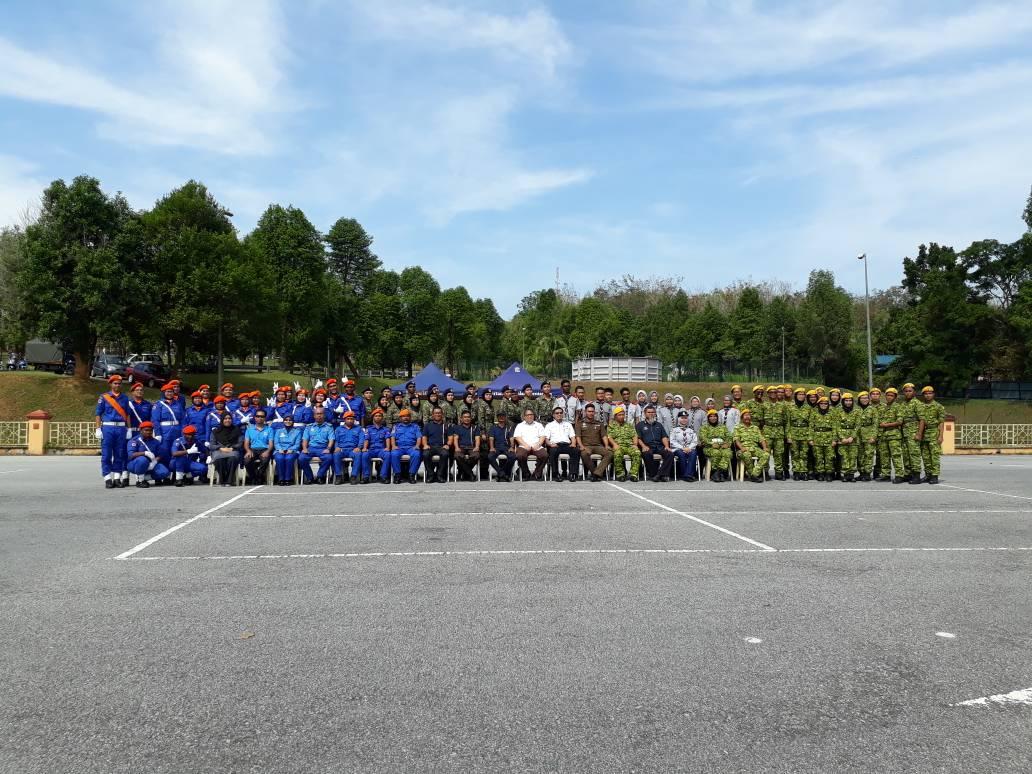 KARNIVAL UNIT BERUNIFORM POLITEKNIK SULTAN AZLAN SHAH 2018