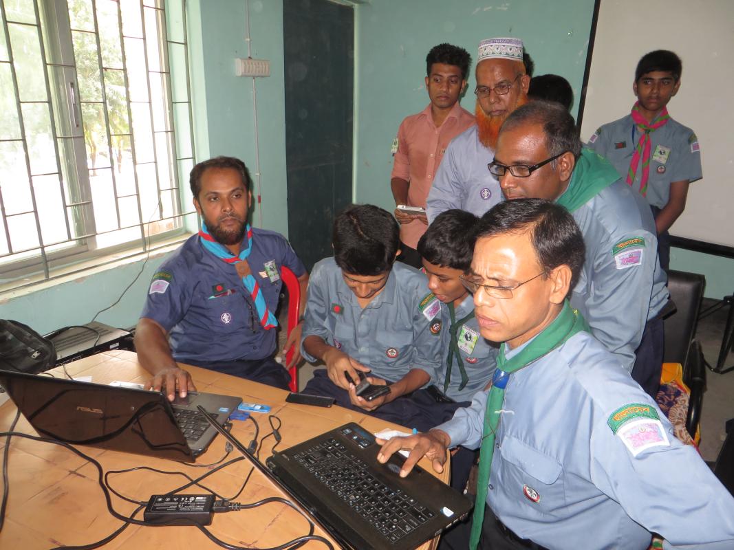 Scouts Of Satkhira Gov. High SchooL enJoying Jota Joti