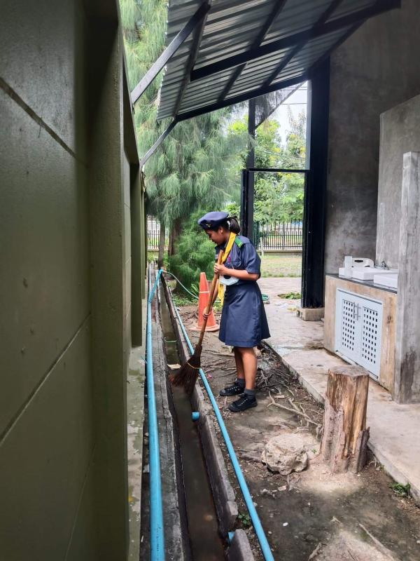 กวาดเศษขยะในท่อ