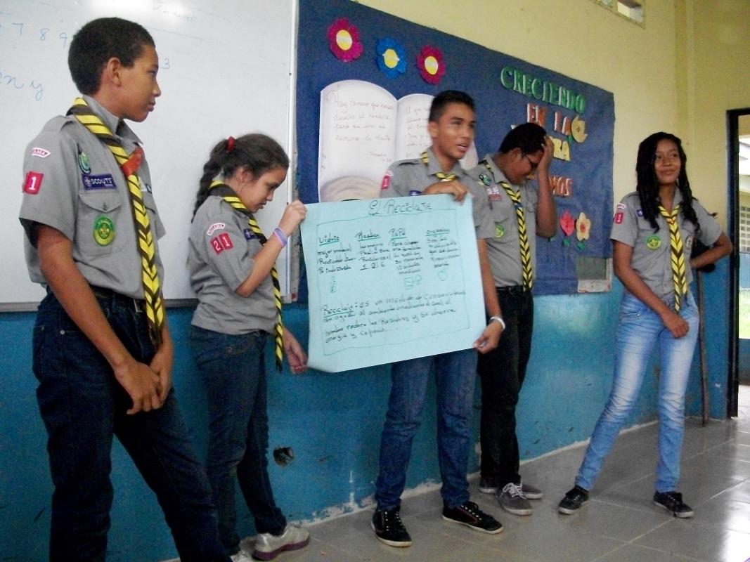 CAPACITACIONES Y CHARLAS SOBRE RECICLAJE