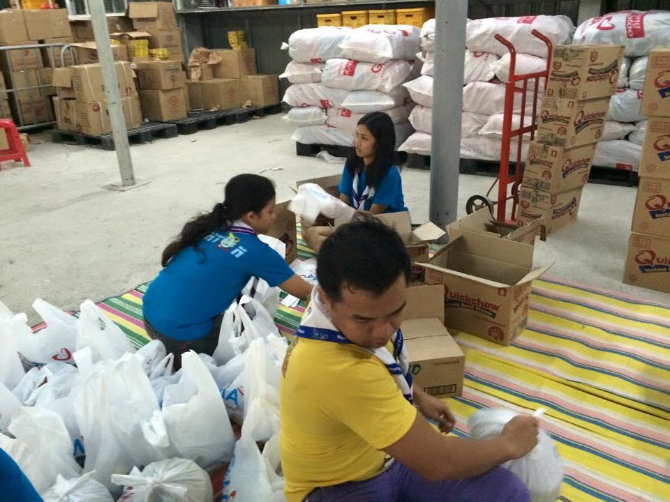 Repacking of relief goods World Scouting
