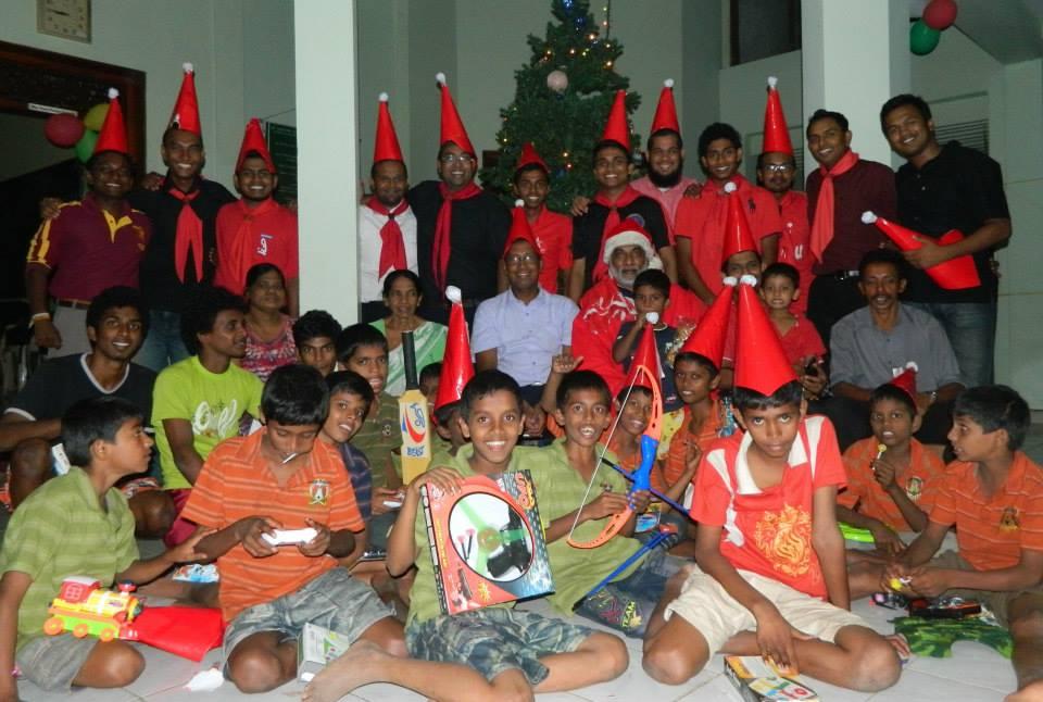 "Christmas with Less Privileged Kids" - Colombo Rovers' Christmas Party '13
