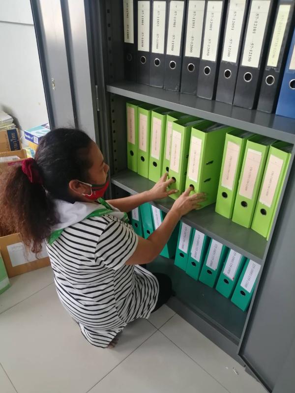 เก็บเอกสารเข้าแฟ้ม