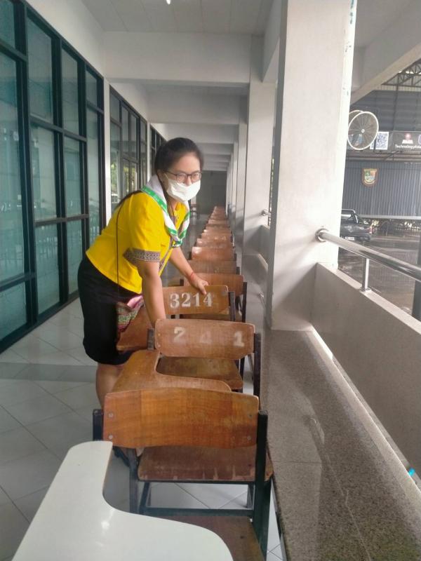 จัดเก็บโต๊ะเรียน