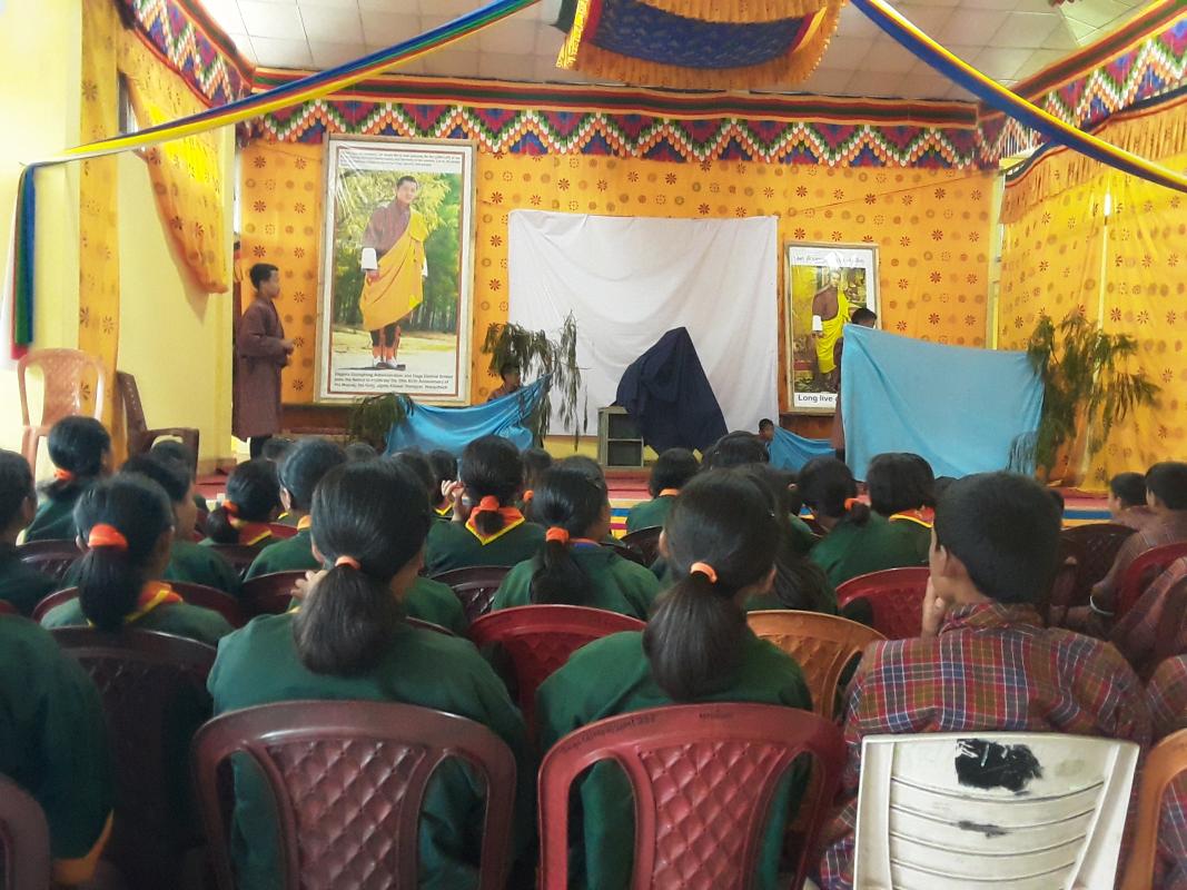 "Gab Lungi Khorlo"  a short skit play