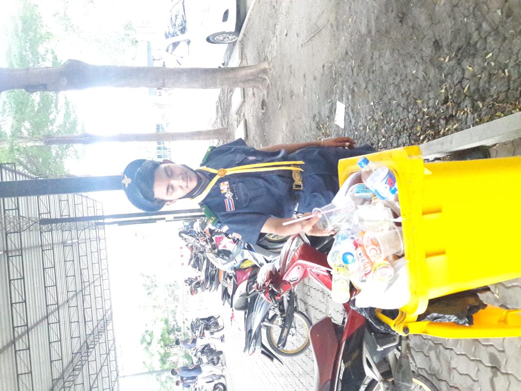 ทิ้งขยะเป็นที่