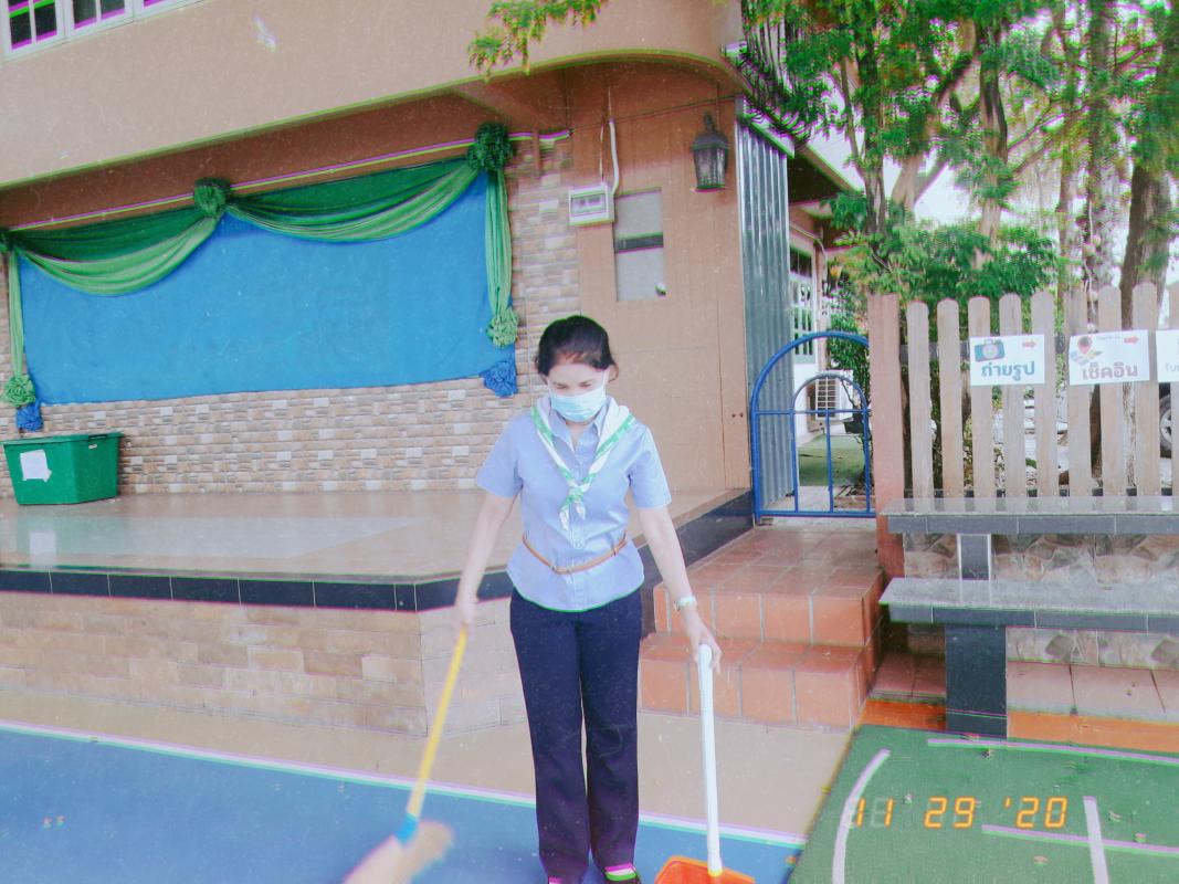 ทำความสะอาดกวาดพื้นร.ร