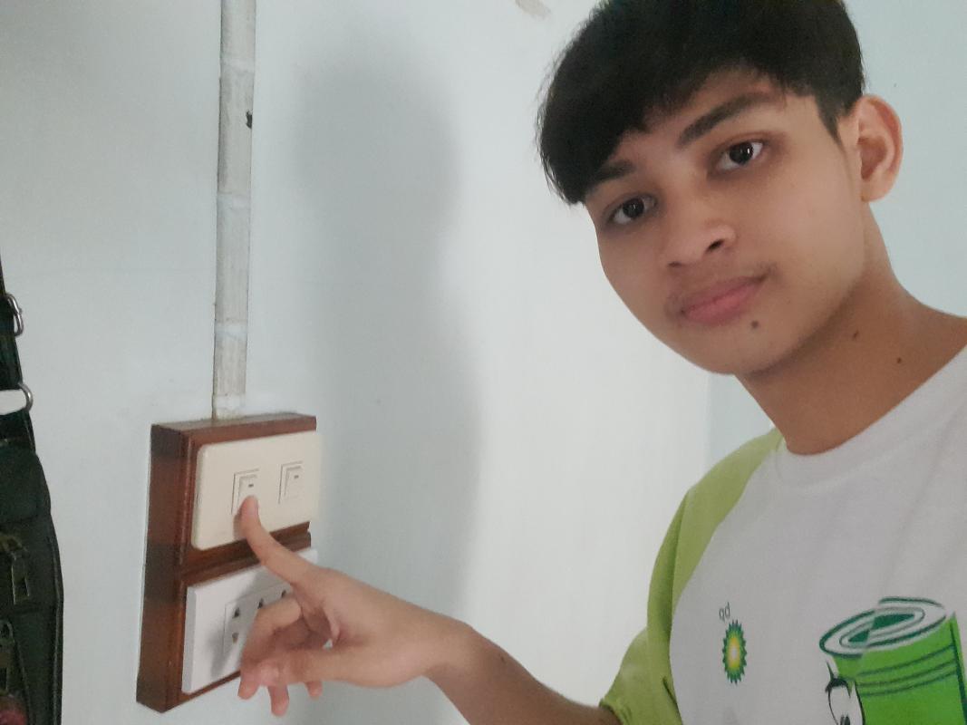 ปิดไฟในห้อง