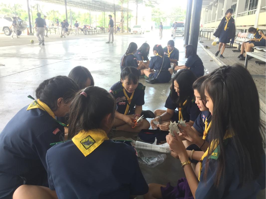 ทำพวงมาลา