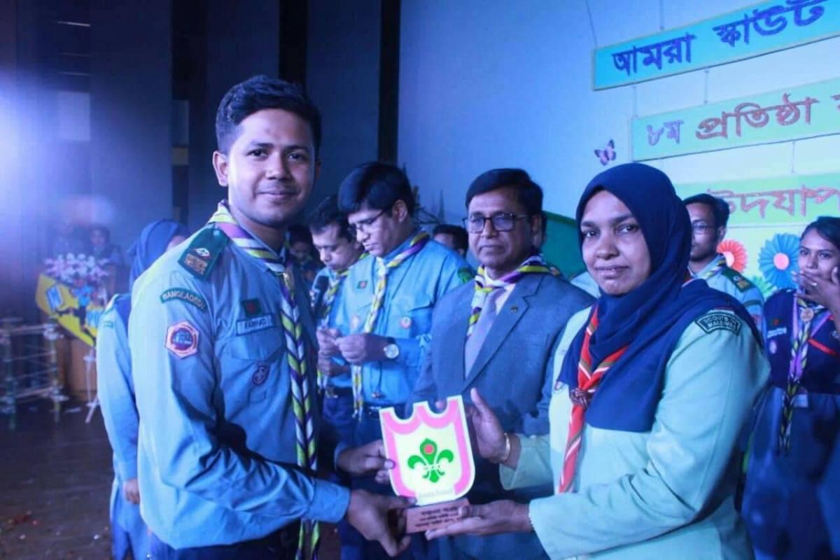 National Service Award Receiving 