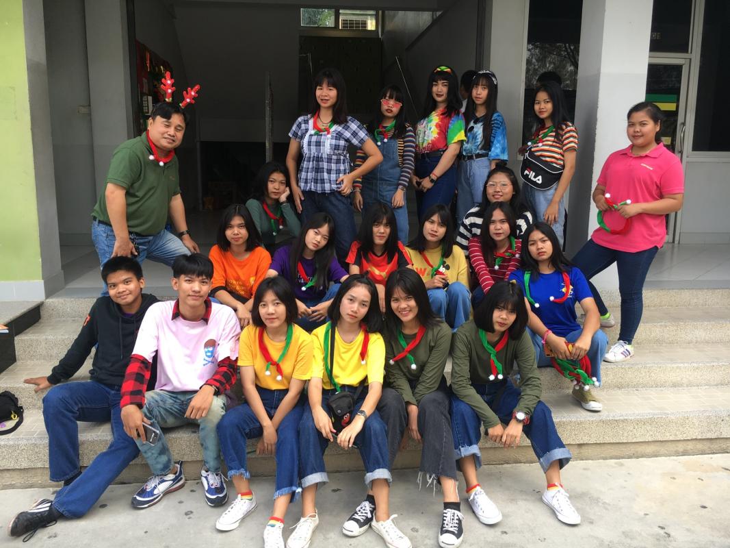 ร่วมงานกิจกรรมวิทยาลัย