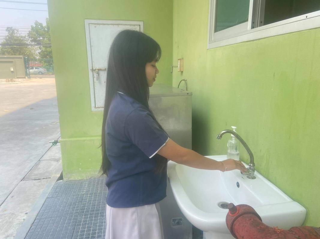 ปิดน้ำเมื่อไม่ใช้เเล้ว