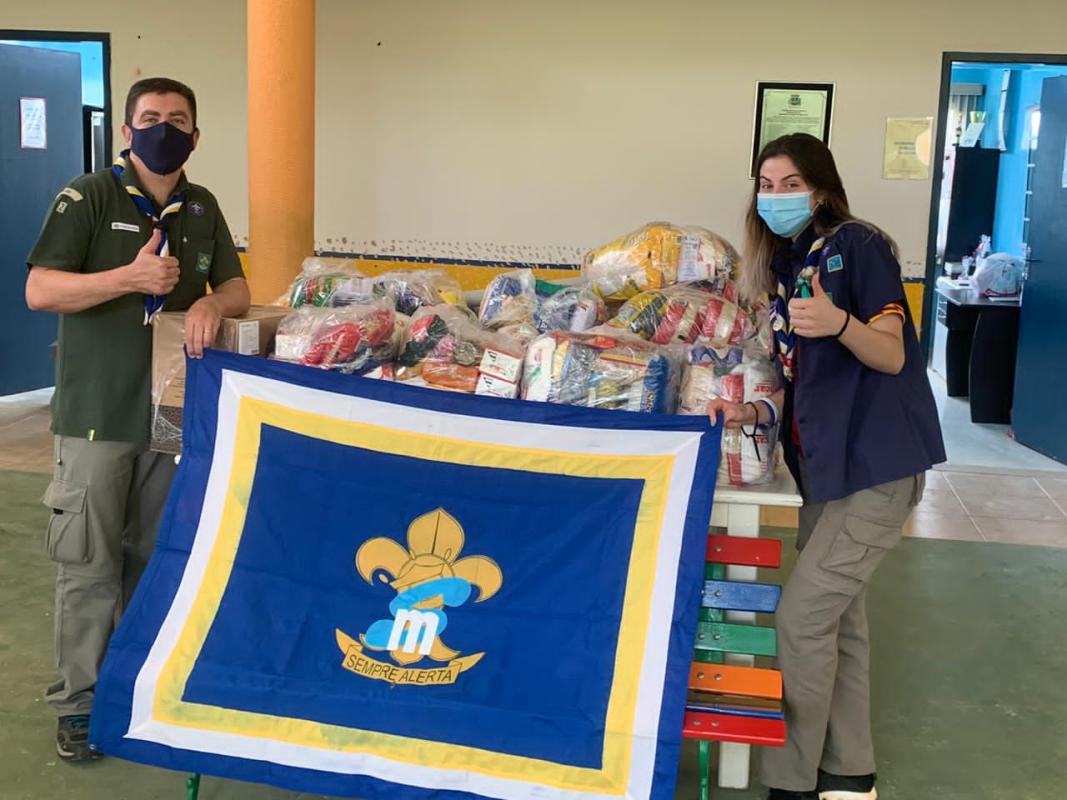 Drive Thru Amigo - Doações de cestas básicas para a Apae de Campina Grande do Sul