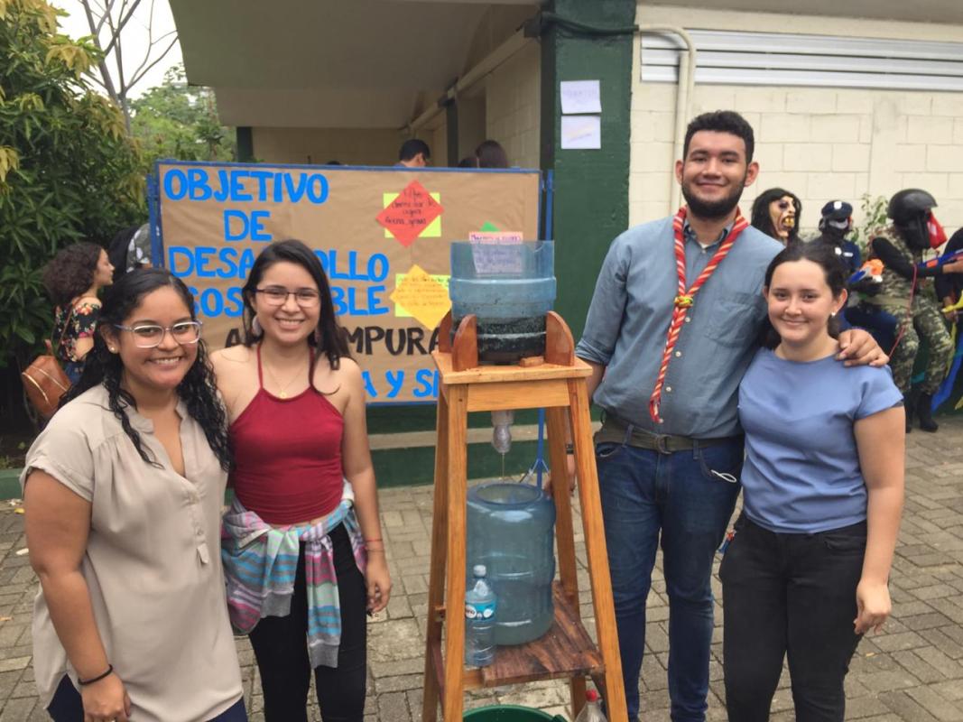 Agua Impura por Agua Limpia y Segura