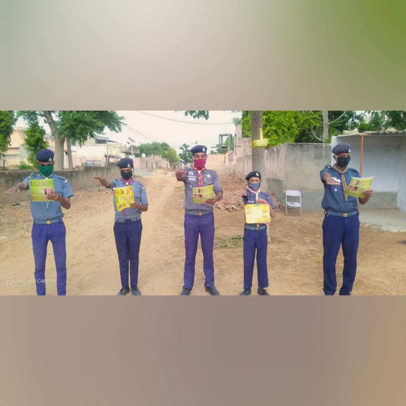  विश्व धूम्रपान निषेध दिवस पर शपथ लेते स्काउट