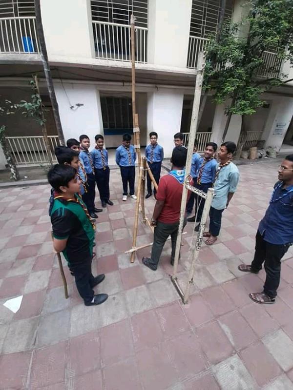 ট্রুপ মিটিং 