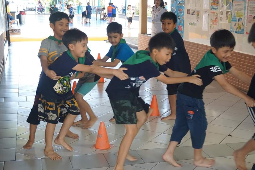 ฝึกให้รู้จักความสามัคคีภายในกลุ่ม