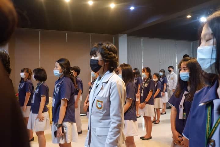 รับเกียรติบัตร คอสเรียนภาษาอังกฤษ