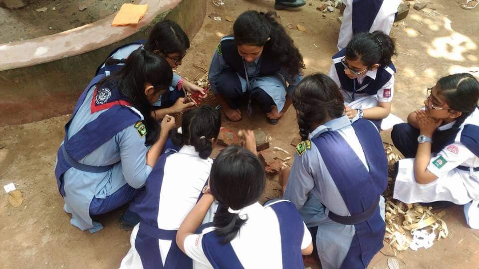 উদয়ন স্কুলের গ্রুপ ক্যাম্প