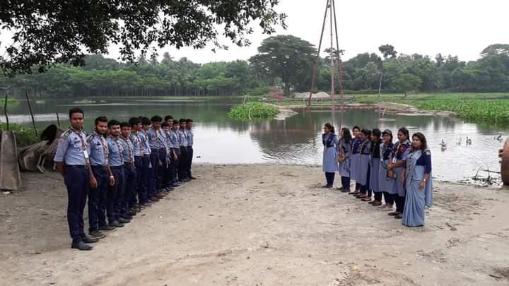      নবগঙ্গা পরিষ্কার 