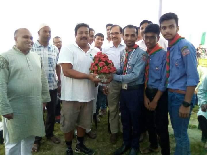 বাংলাদেশ পানি উন্নয়ন বোর্ড সিরাজগঞ্জ এর আয়োজনে  ক্রস বার -৩  এ  বৃক্ষ রোপন উৎসব পালন করা হয়।