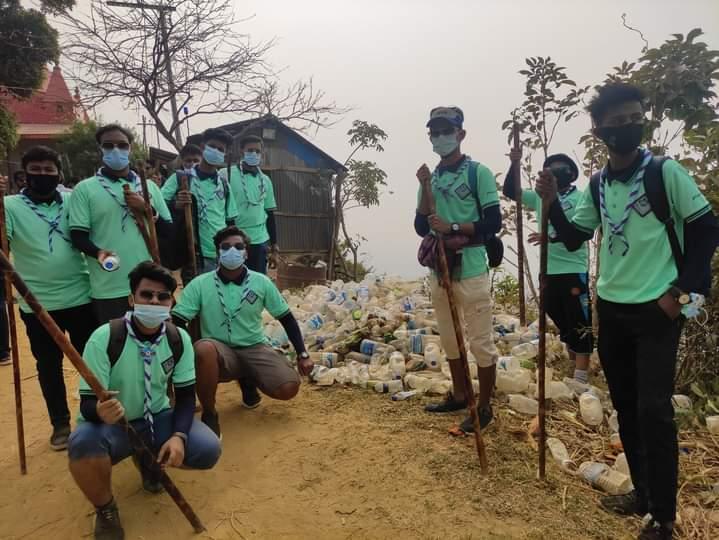 ভ্রমন হোক সুন্দর এবং পরিচ্ছন্ন ভাবে!!
যারা আমরা ভ্রমন করি তারা আমাদের ভ্রমনের বজ্র ও আর্বজনা নির্দিষ্ঠ স্থানে ফেলবো। এতে আমাদের ভ্রমন সুন্দর ও আনন্দদায়ক হবে। 

সেই সাথে প্লাস্টিক টাইড টানার্র চ্যালেঞ্জ ব্যাজ :
⭕পর্যায়ঃ চ্যাম্পিয়ন