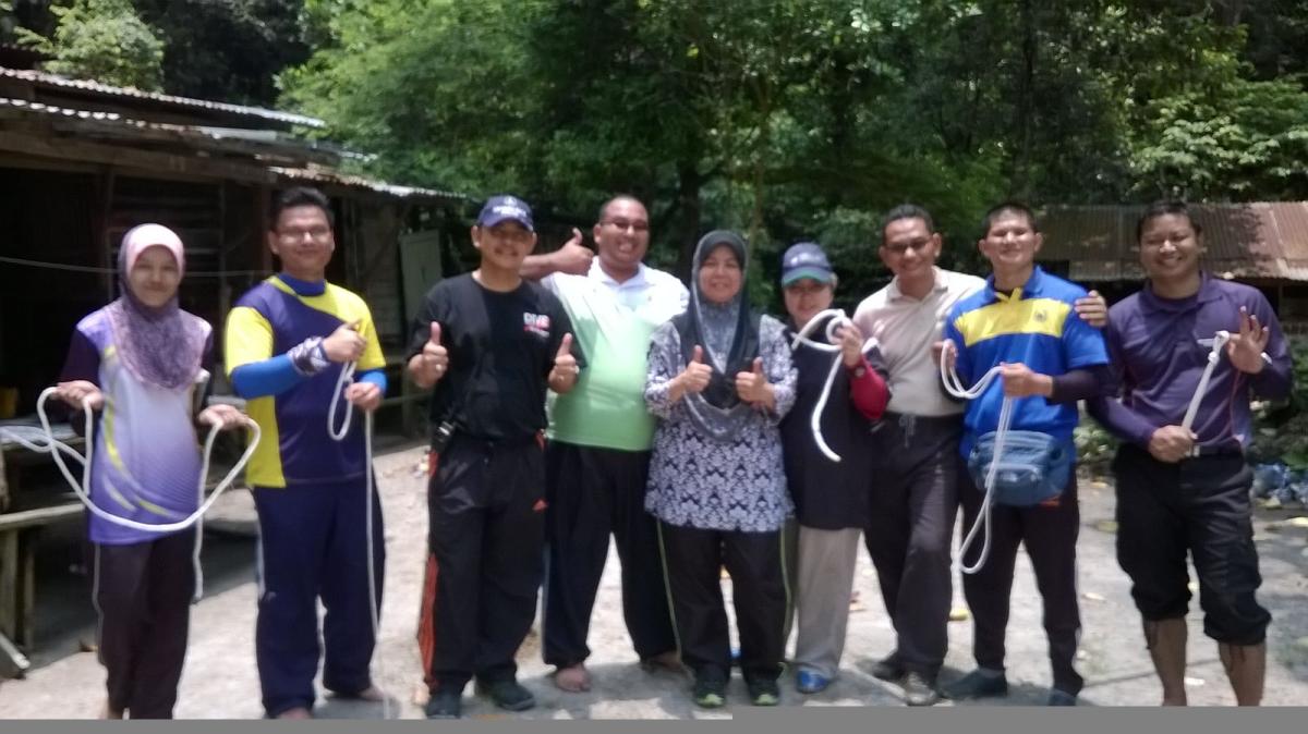 Malaysian Young Scout Leader  in Action