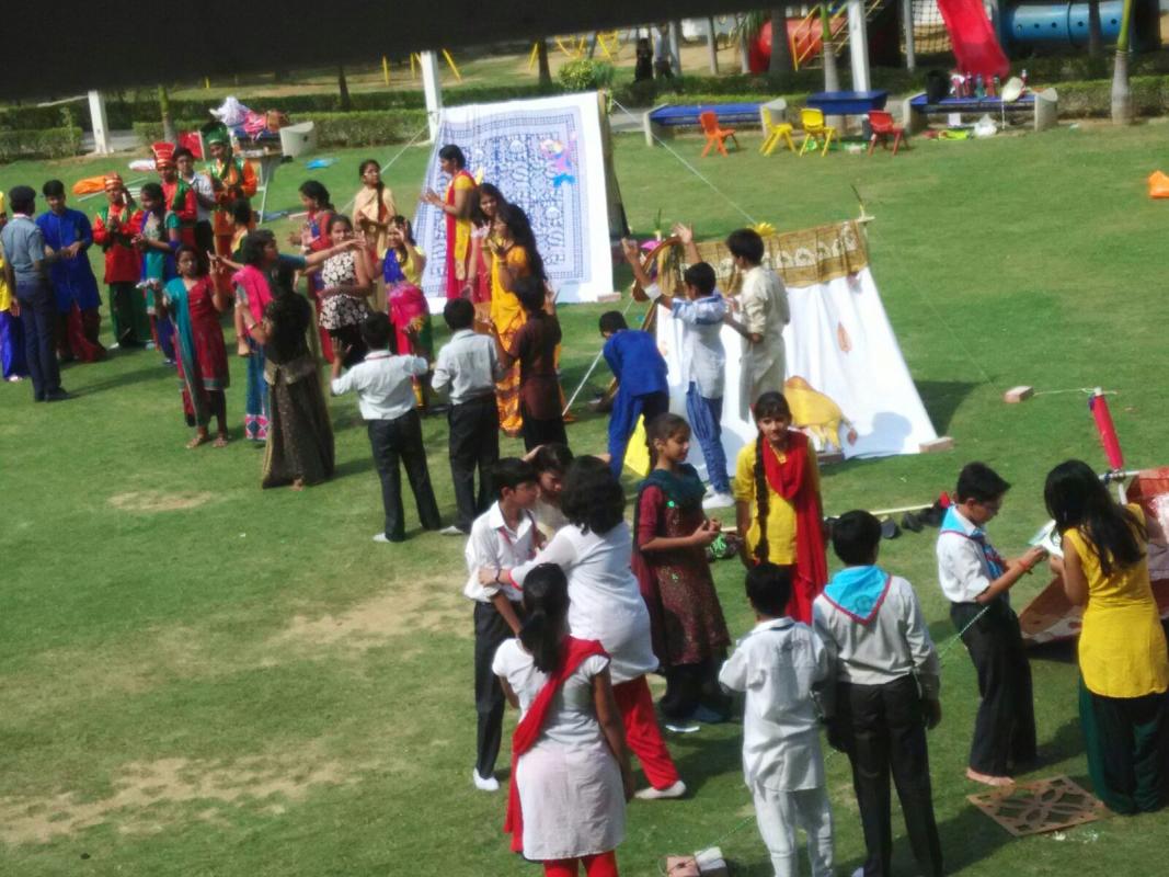 Tent making competition