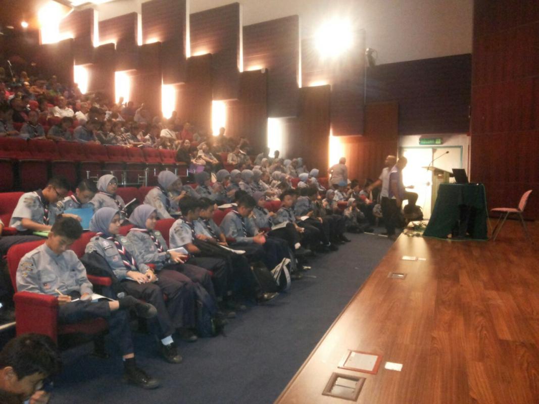 Ceramah Lencana Anti Dadah (SLAD)