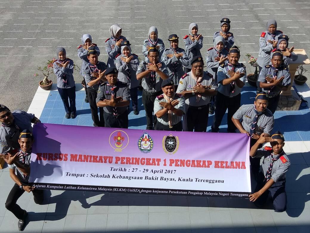 Peserta Kursus Pengenalan dan Manikayu 1 (Participant for introduction and wood badge course)