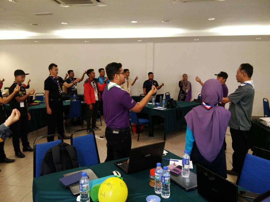 KEAMANAN DARI SEBUAH IDEA YANG BERSEMANGAT PENGAKAP