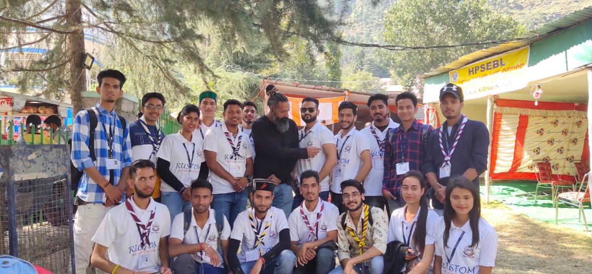 Service in International kullu Dussehara