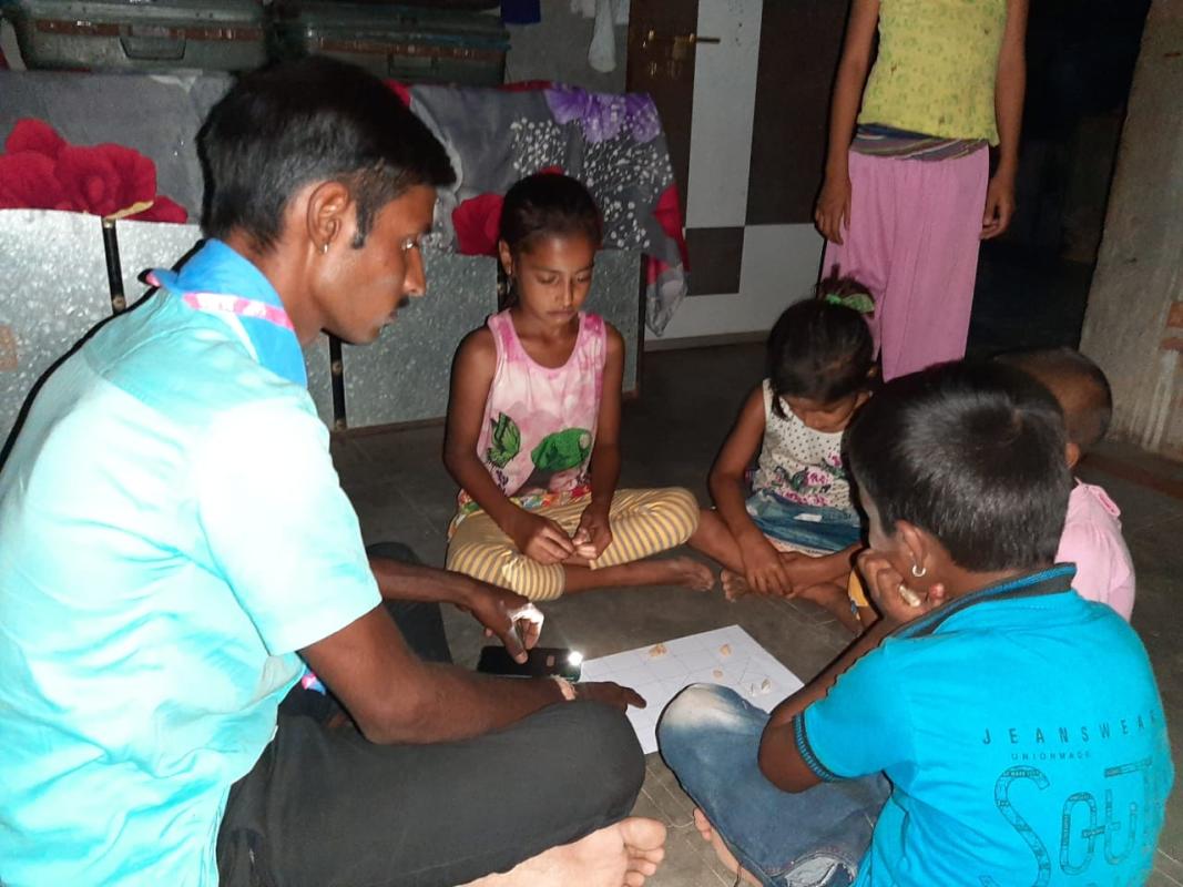 समूह (C):अर्थ आवर # ब्लांग नंबर 3: रात में खेल 