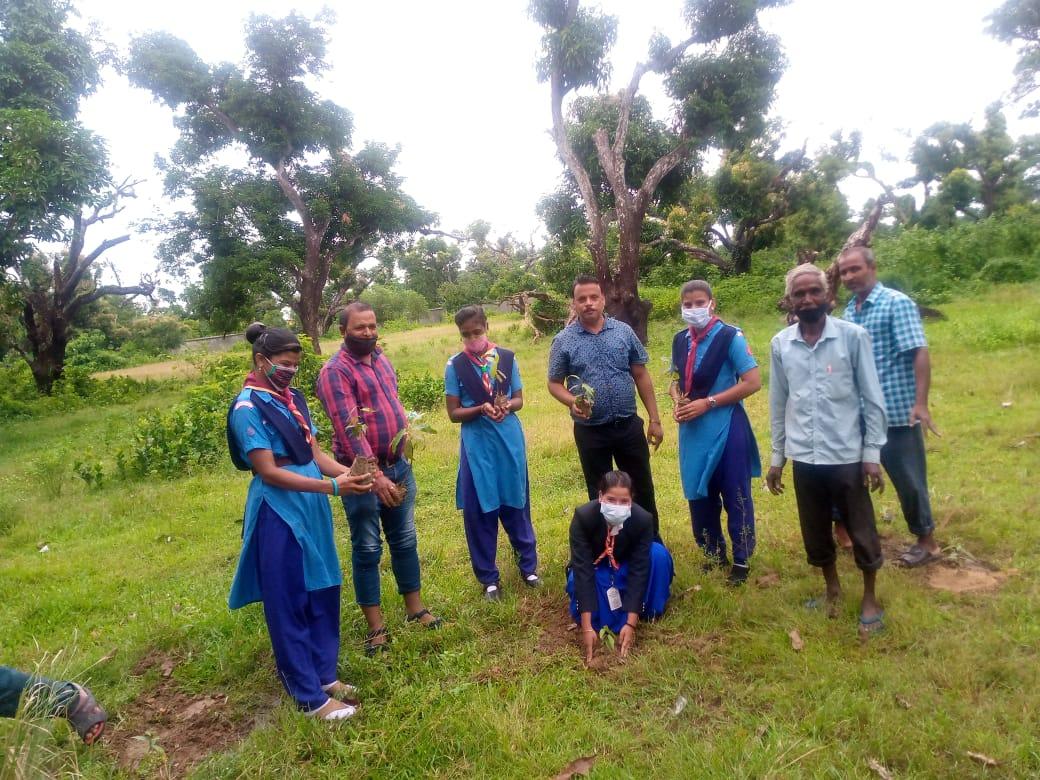 Plantation and Cleanliness Drive Mark Independence Day Celebration