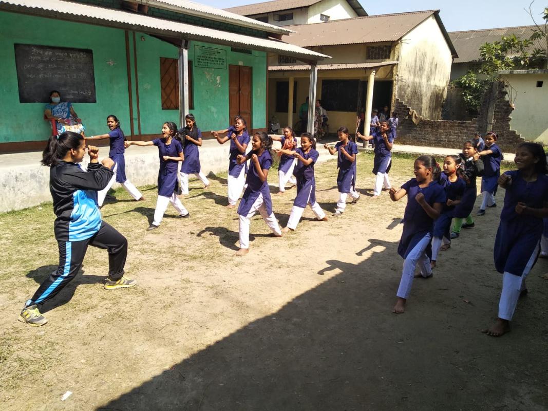 Self defense lesson in schools World Scouting