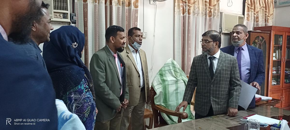 সরকারি এম এম কলেজের নবাগত প্রিন্সিপাল স্যারের আগমন এবং ফুলের অভ্যার্থনা অনুষ্ঠান