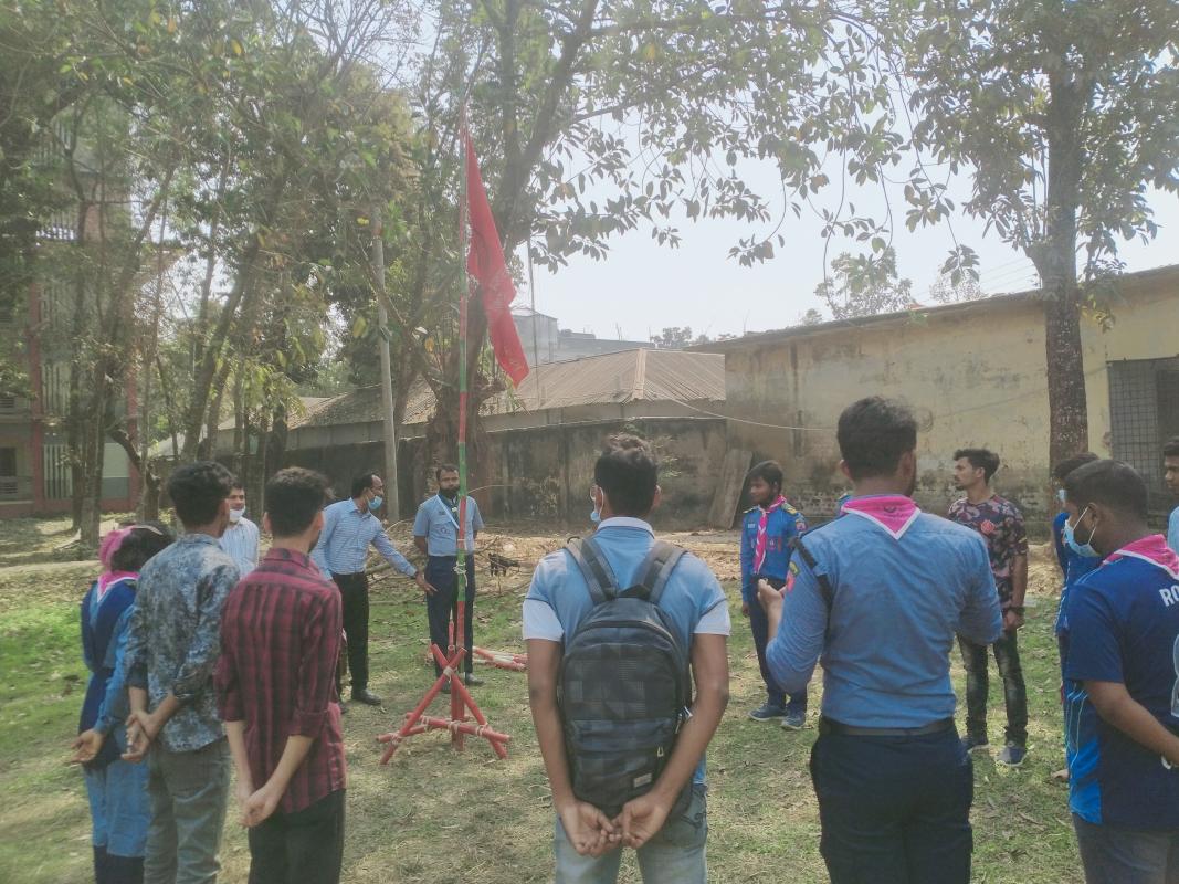 সাপ্তাহিক ক্রু মিটিং 