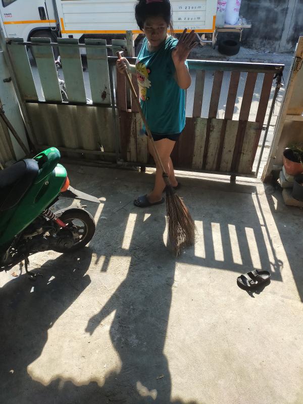 กวาดน้าบ้าน