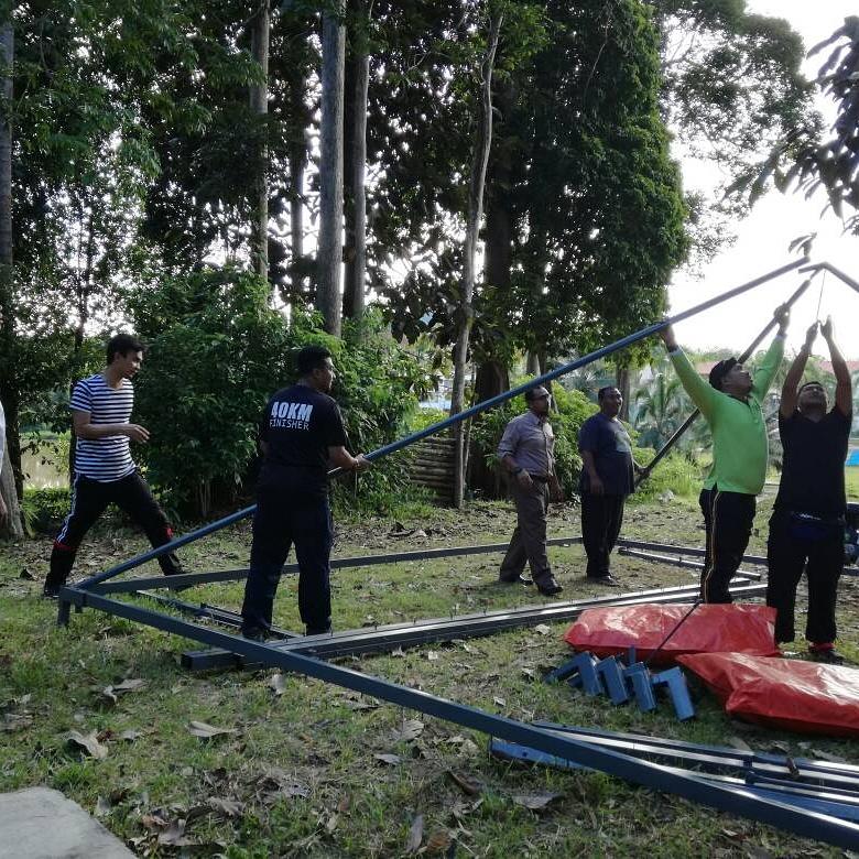 Gotong- royong persiapan kursus manik kayu peringkat pengenalan dan peringkat 1