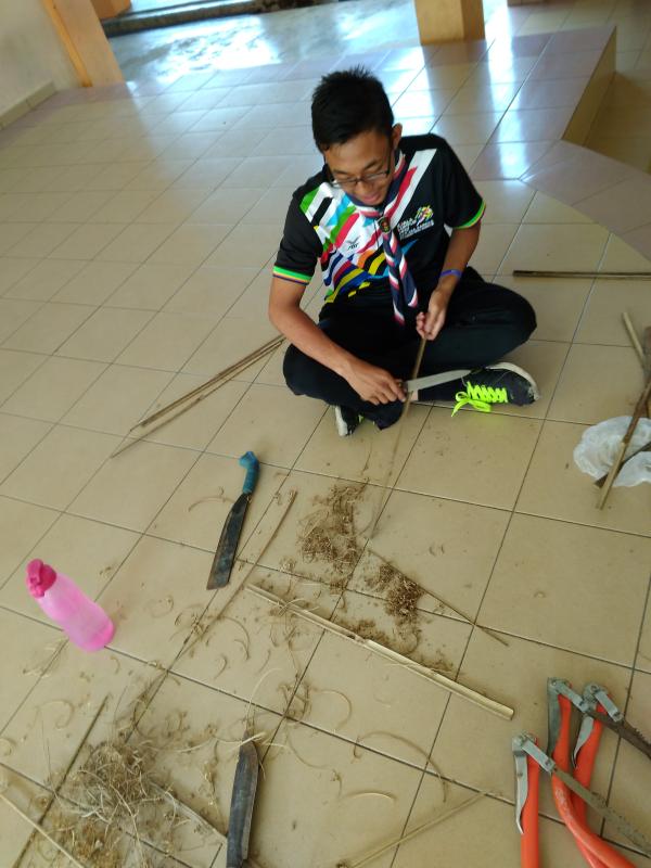 Perjumpaan Mingguan Pengakap Udara : membuat model pioneering 