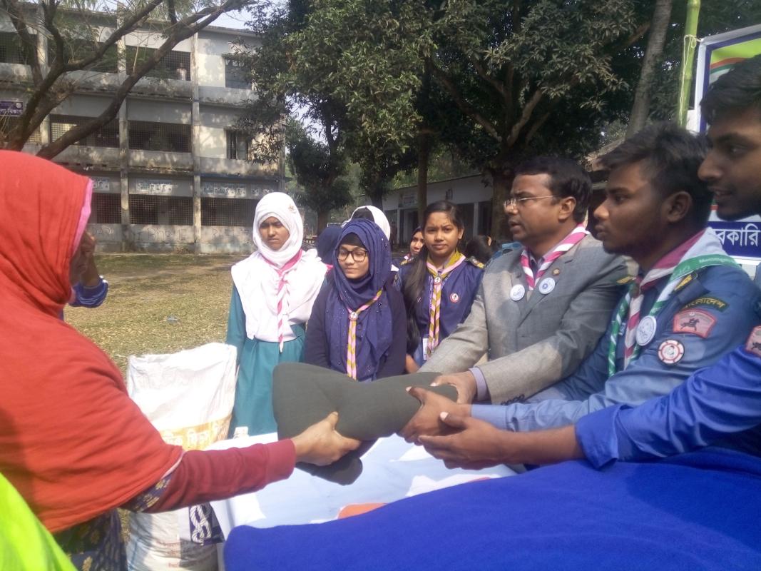 শীতবস্ত্র বিতরণে আমরা 