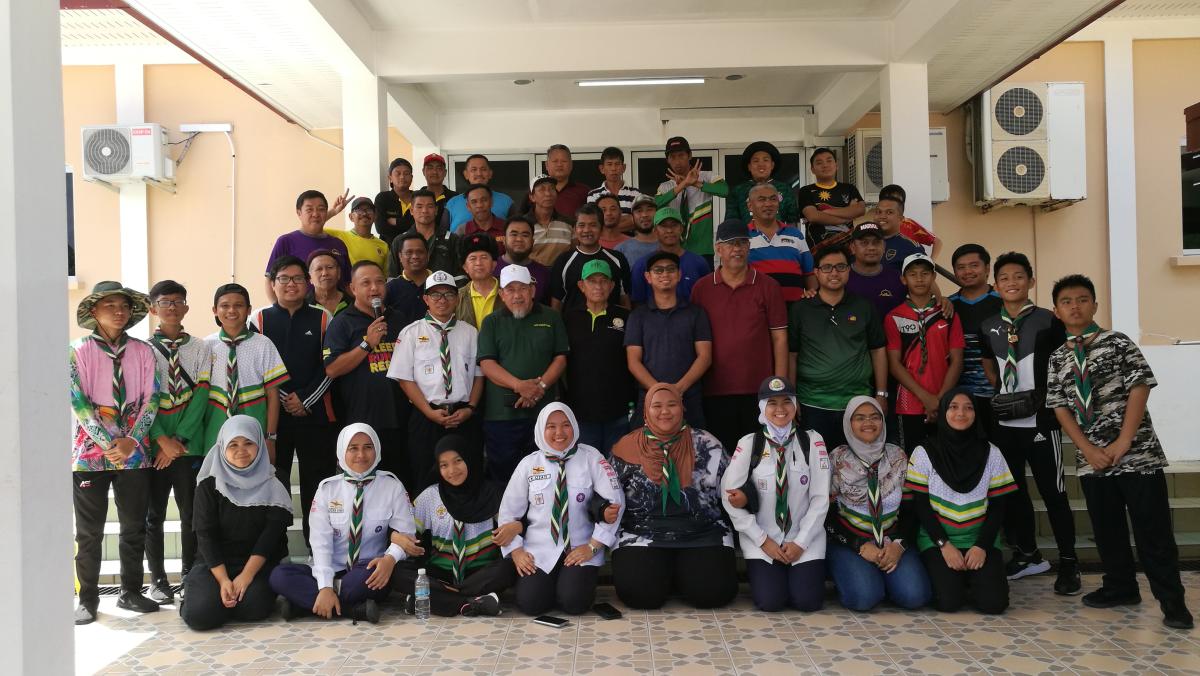 Kempen Membersihkan Masjid Kampung Mata-Mata