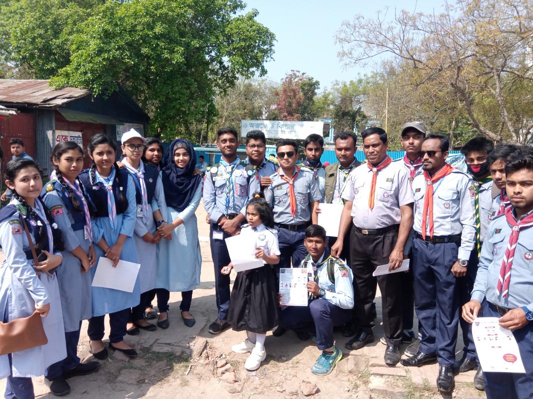করোনা কালীন সময়ে লিফলেট বিতরন
