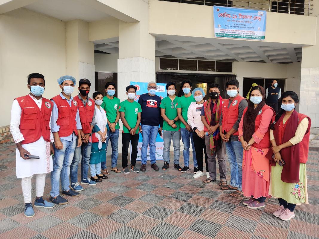 কোভিড-১৯ টিকা প্রদান