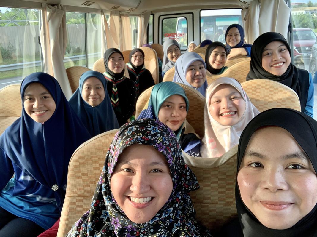 MESSENGER OF PEACE (PERKHEMAHAN DI ECO PONIES)