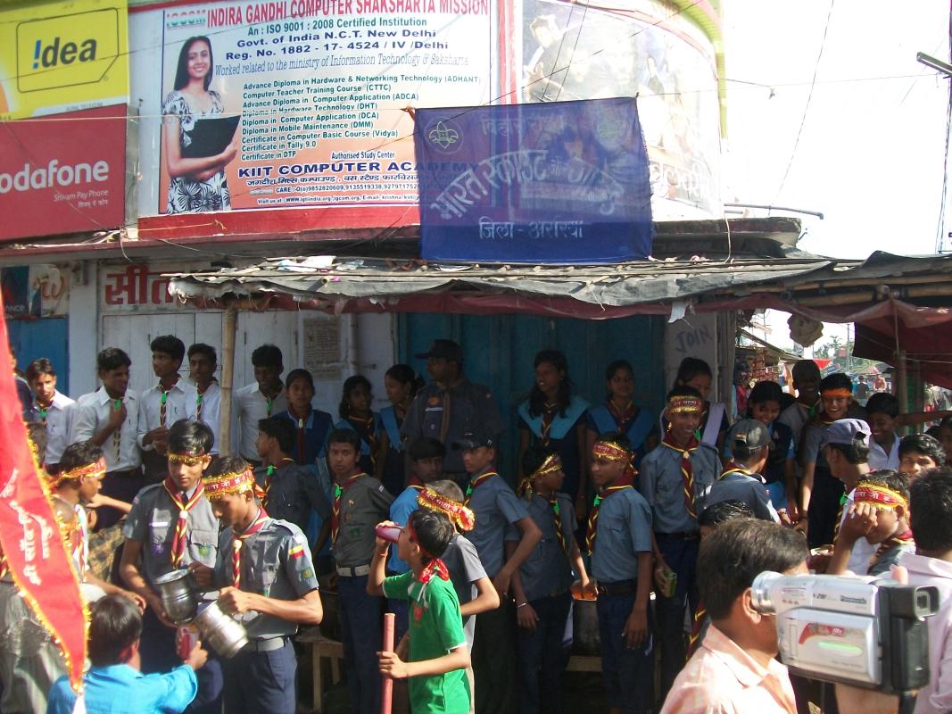 water Distribut Camp
