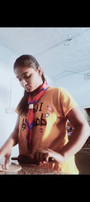 food packet distribution