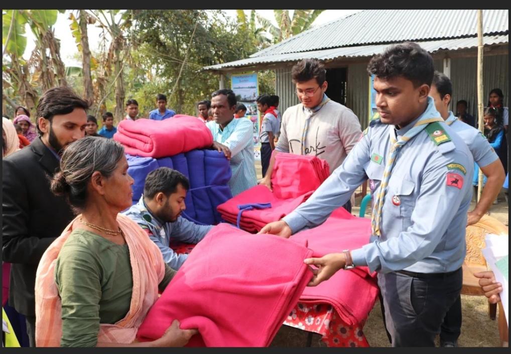 Blankets Distribution to Underprivileged People 