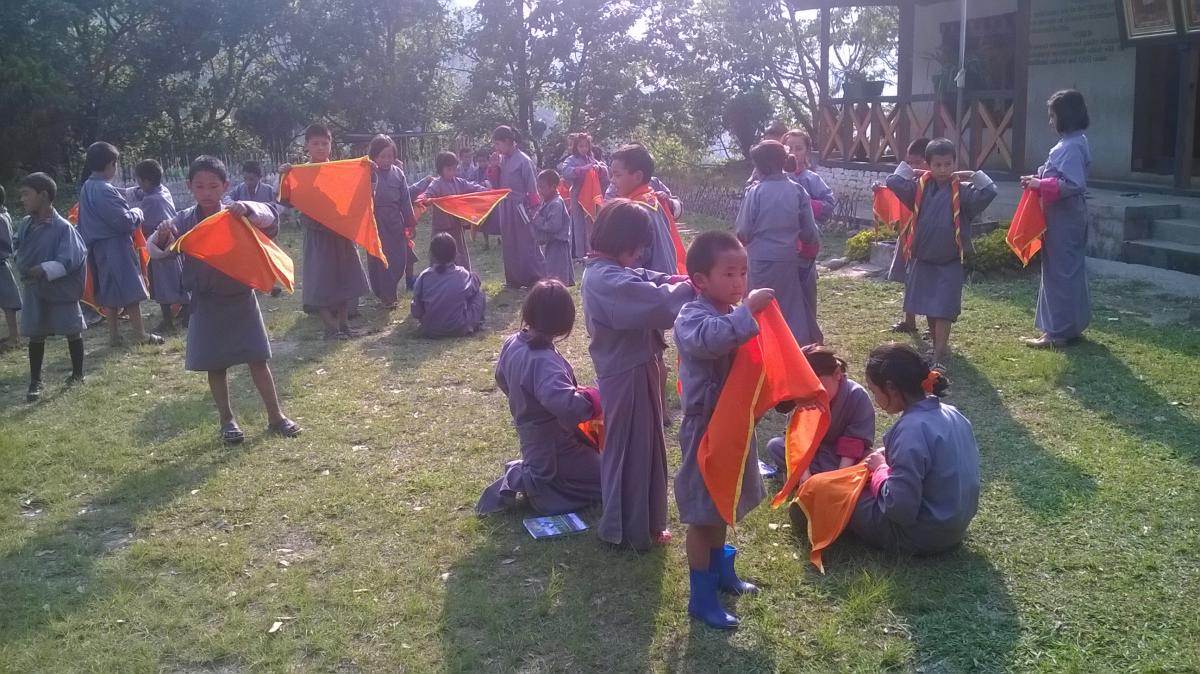 Scarf Folding World Scouting